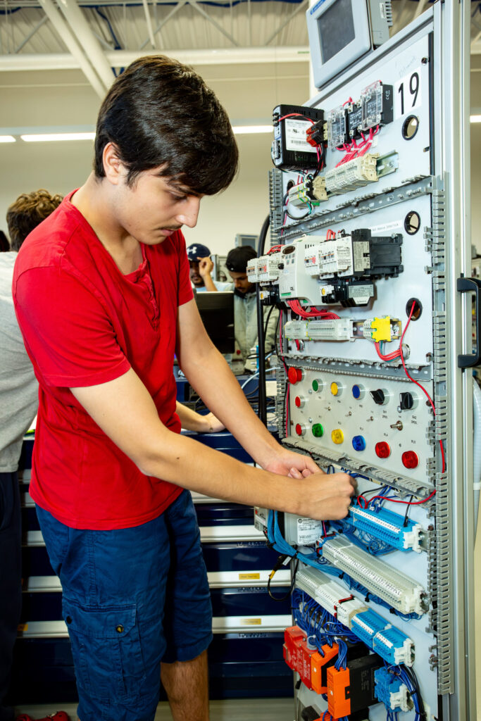 Coapprentice Apprenticeships - Loyalist College