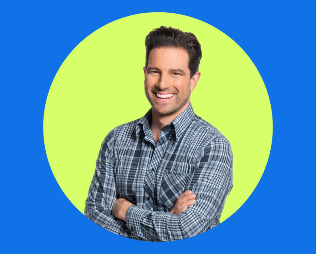 Image of speaker Scott McGillivray centered within a yellow circle that contrasts against a blue background.