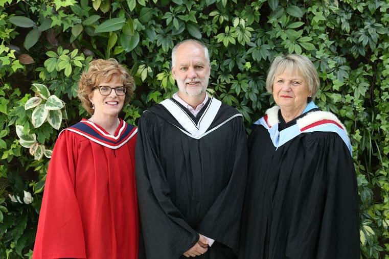 (L-R) Loyalist College President and CEO Maureen Piercy, Author and award-winning journalist André Picard, and Loyalist College Board Chair June Hagerman 