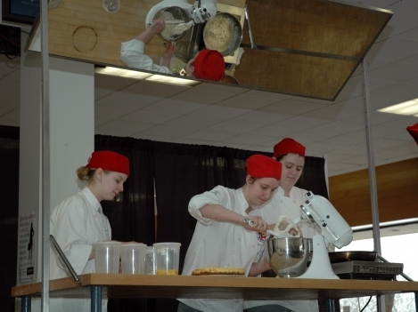 Food demonstration by Loyalist students.