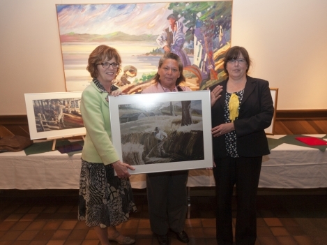 Loyalist College President Maureen Piercy (left) and Board of Governors Chair Tamara Kleinschmidt (right) present retiring Governor Barb Brant (centre) with a parting gift during the Board of Governors meeting September 12.
